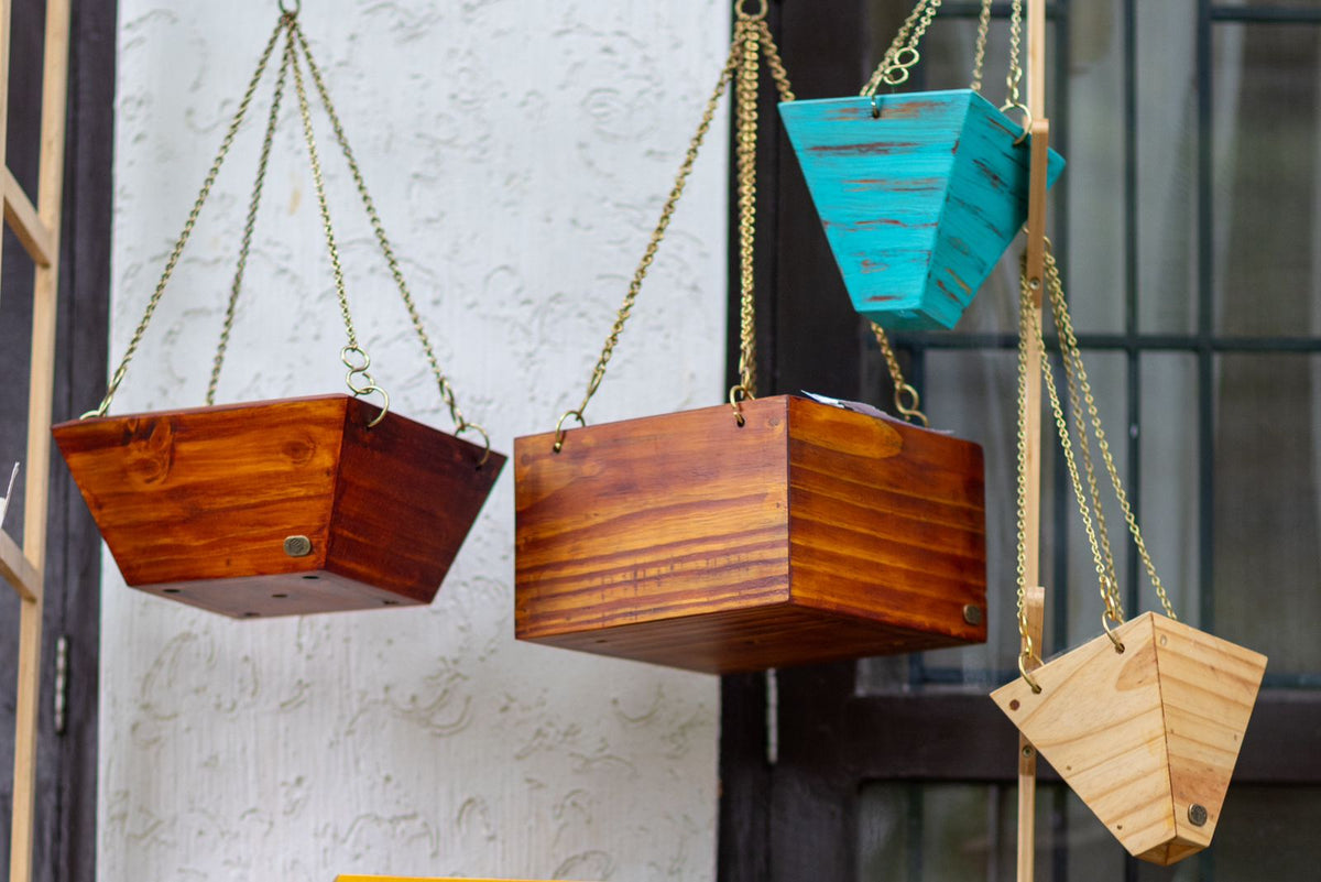 Hanging Triangular Basket