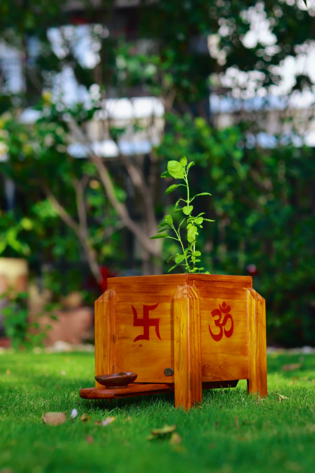 Tulsi Planter Small Vrindavan with Diya Tray